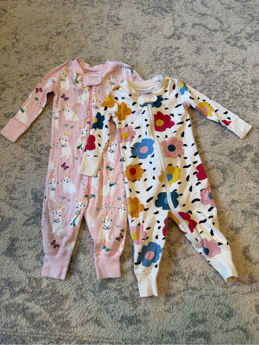 Hanna Andersson Floral & Bunny Footed One-Piece Pajamas - Pink & White Multi